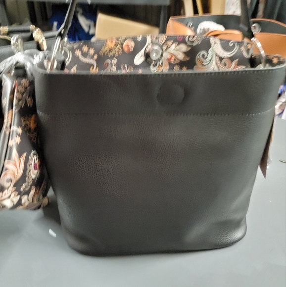 Carlos by Carlos Santana 3 in 1 Black Tote, Crossbody and clutch - Picture 1 of 16